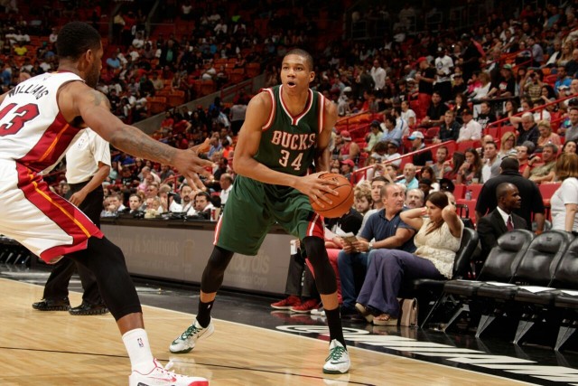 欧协-吉乌破门韦加建功 切尔西3-1阿斯塔纳