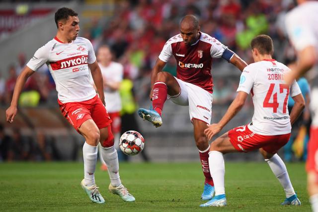 萨林杰24+19北控逆转险胜新疆 朱松玮19分