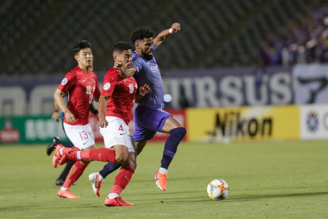 郭艾伦：人生总是充满坎坷 我腿完蛋了